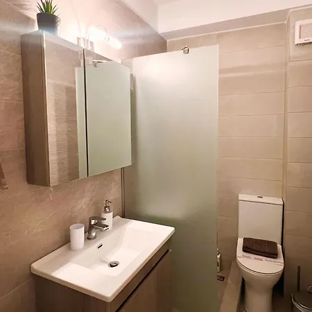 Av Luxury 2 * Salonicco